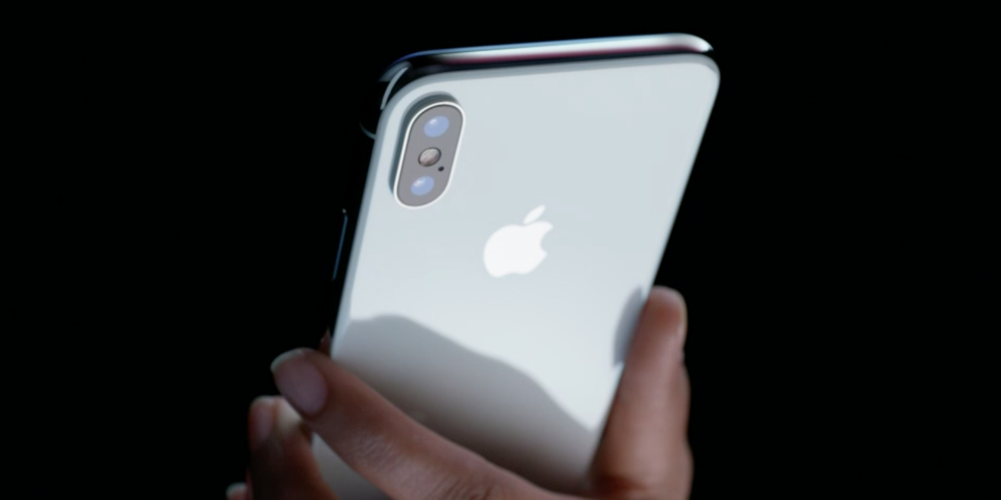 Это было очень быстро! Как покупали iPhone X в первый день предзаказов - изображение обложка