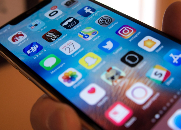 88% всех iPhone работают на iOS 12. Все ждут обновления - изображение обложка