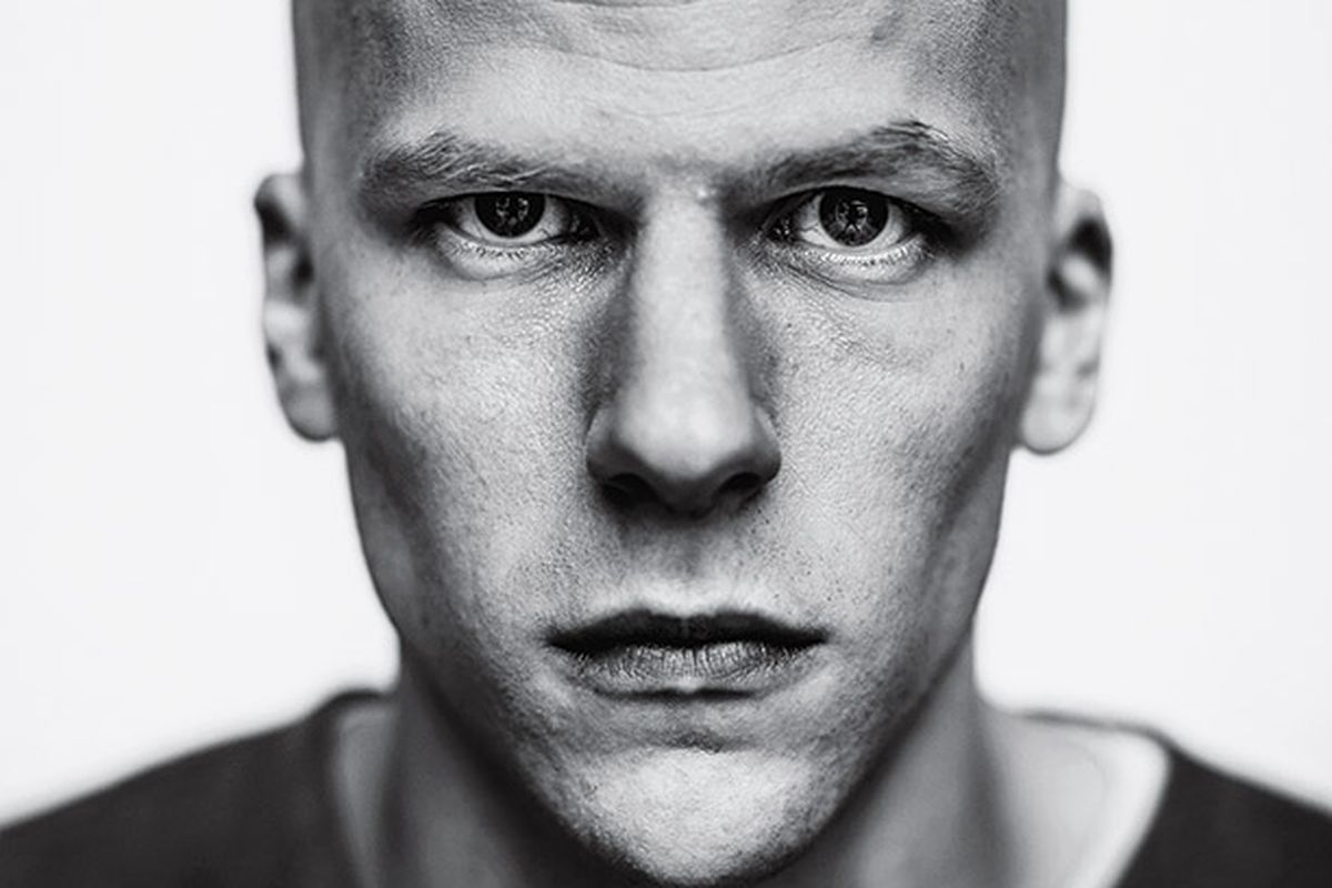 Джесси Айзенберг ничего не слышал про режиссерскую версию «Лиги справедливости» - изображение обложка