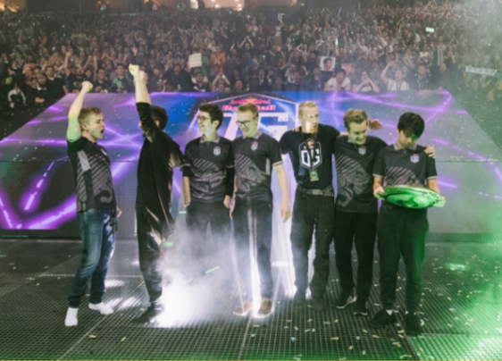 Победитель TI8 без шансов проиграл первый матч в новом сезоне. И все из-за имбалансной «Фантомки» - изображение обложка