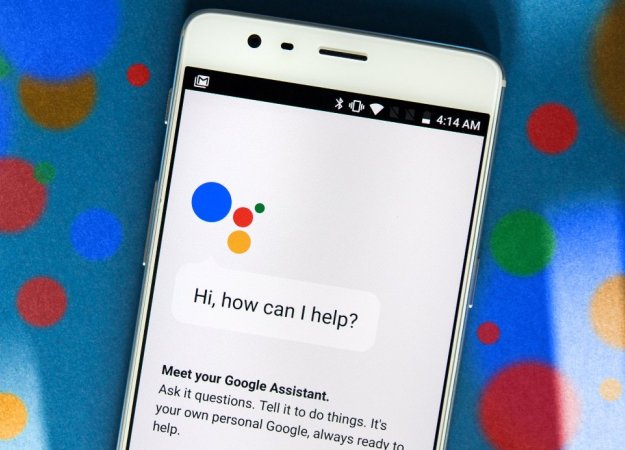 Siri, посторонись: в России начал работу Google Assistant на русском языке - изображение обложка