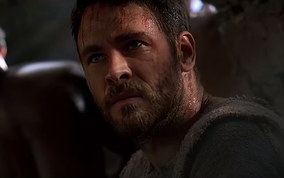 DeepFake: Крис Хемсворт и Том Хиддлстон сыграли в «Гладиаторе» вместо Кроу и Феникса - изображение обложка