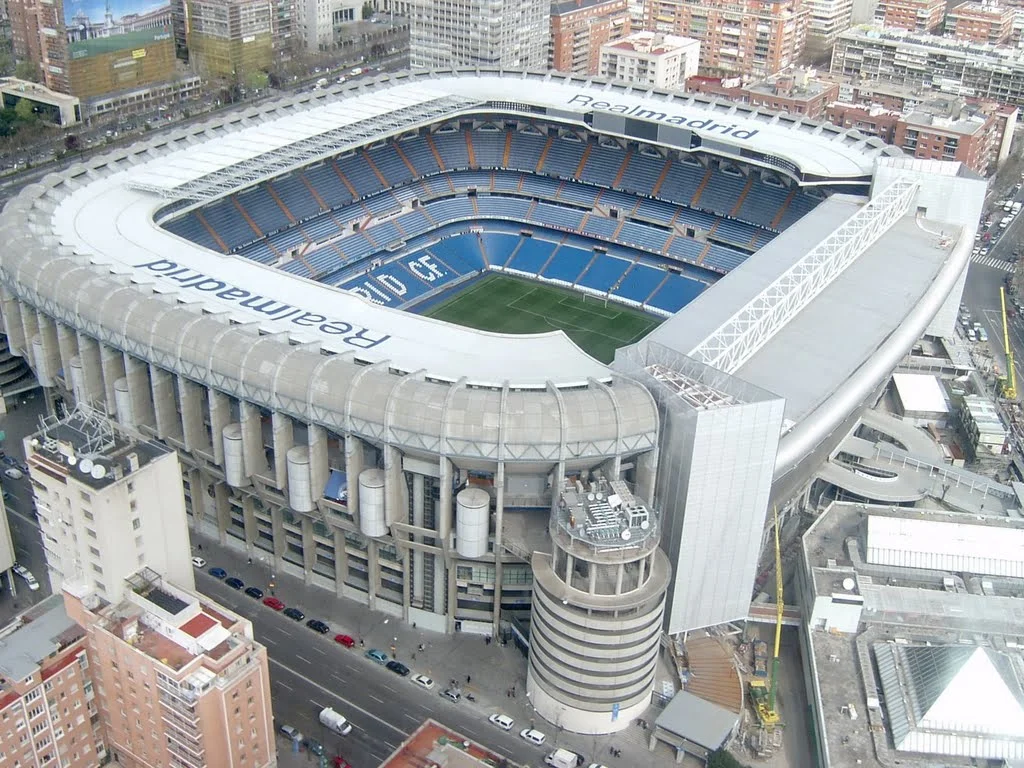 ​Microsoft собирается купить права на название стадиона «Реала» - изображение обложка