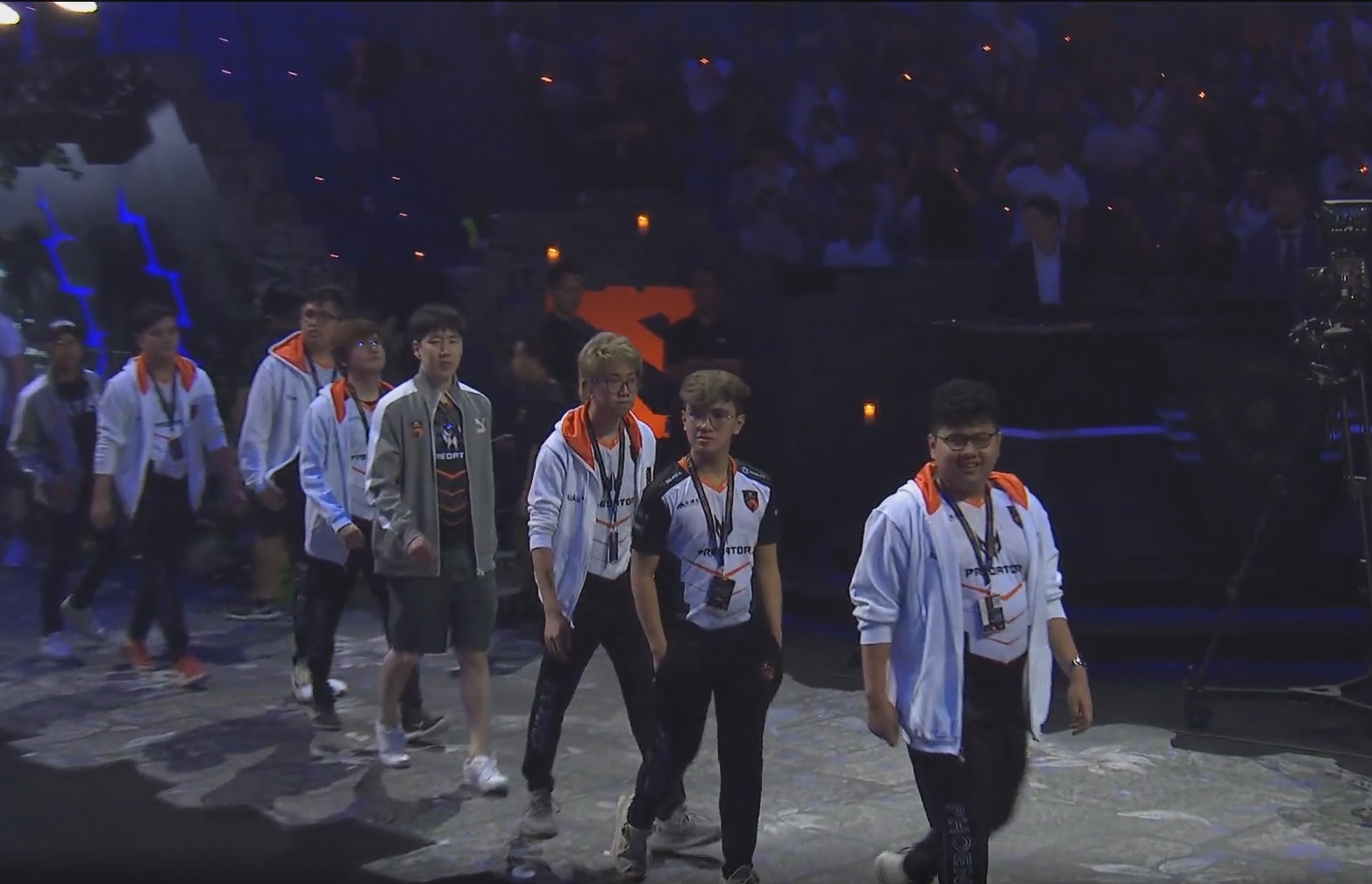 На церемонии открытия The International 2019 одну из команд освистали - изображение обложка