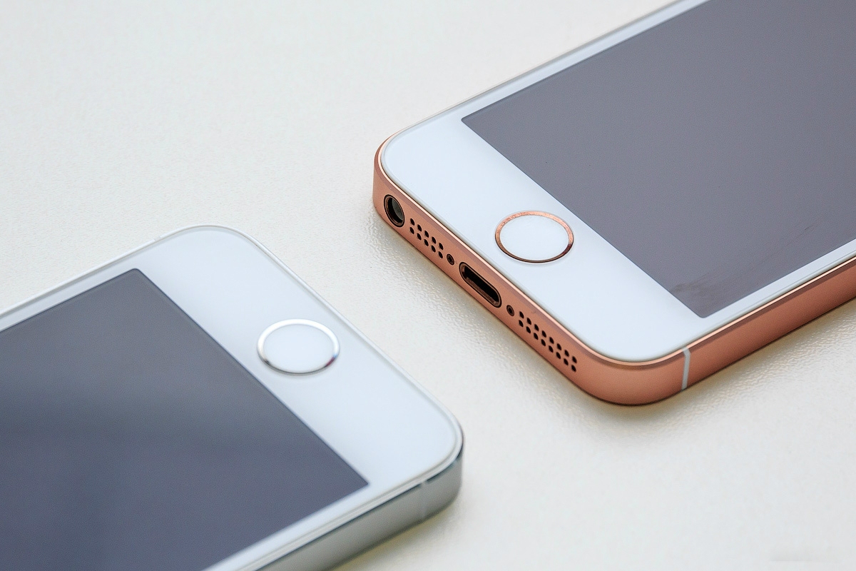 Владельцы первого iPhone SE больше всех пользователей iOS довольны своим смартфоном - изображение обложка