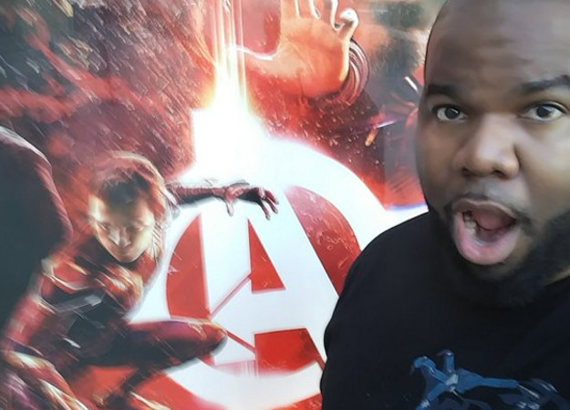 Настоящий «киногерой»! Фанат Marvel посмотрел «Войну Бесконечности» 43 раза - изображение обложка