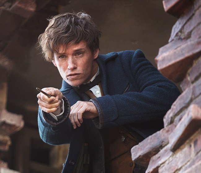 В удаленной сцене «Фантастических тварей» показали гимн Ильверморни - изображение обложка