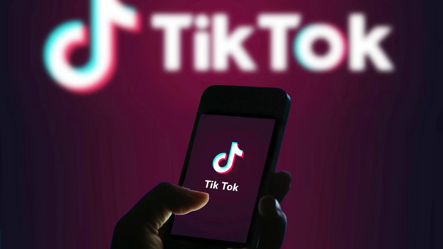 TikTok назвал главные вирусные ролики 2020 года - изображение обложка
