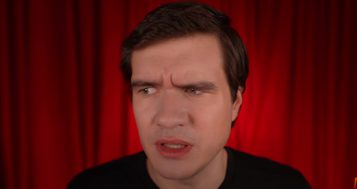 Обложка: скриншот «Канобу»/YouTube-канал BadComedian