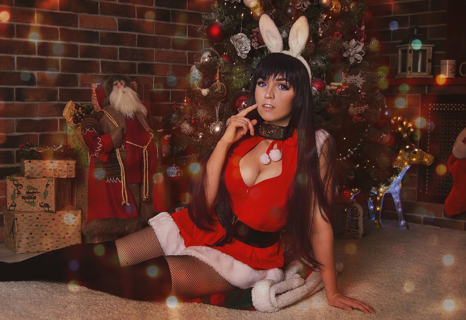 Россиянка показала откровенный новогодний косплей на Хинату из «Наруто» в коротком платье - изображение обложка