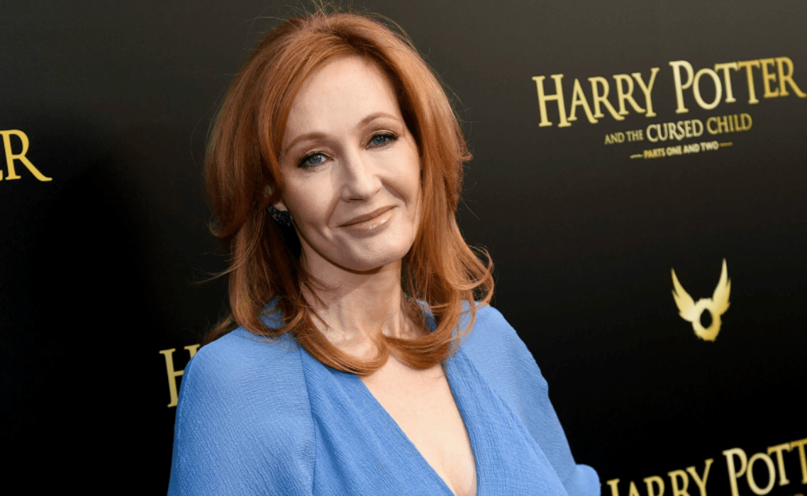 Джоан Роулинг запустила платформу для детей, находящихся на самоизоляции - изображение обложка
