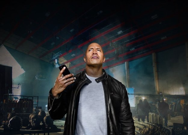 Дуэйн «Скала» Джонсон снялся в рекламе iPhone 7 от Apple. И она крутая - изображение обложка