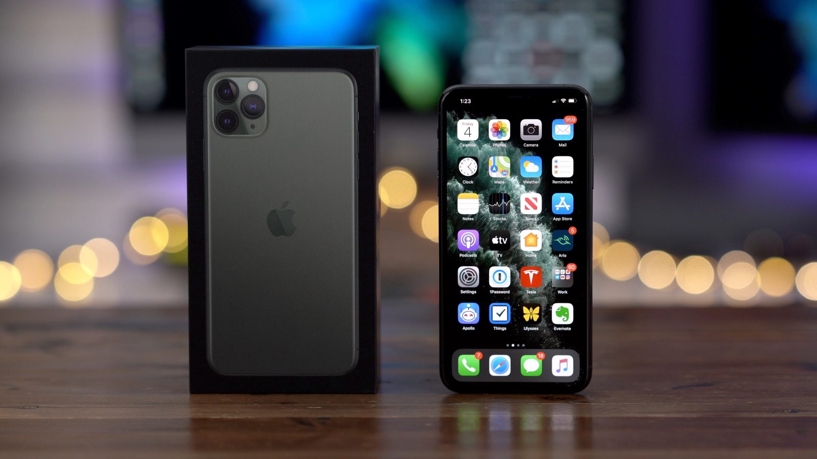 iPhone 11 Pro Max возглавил обновленный рейтинг лучших смартфонов по версии Роскачества - изображение обложка