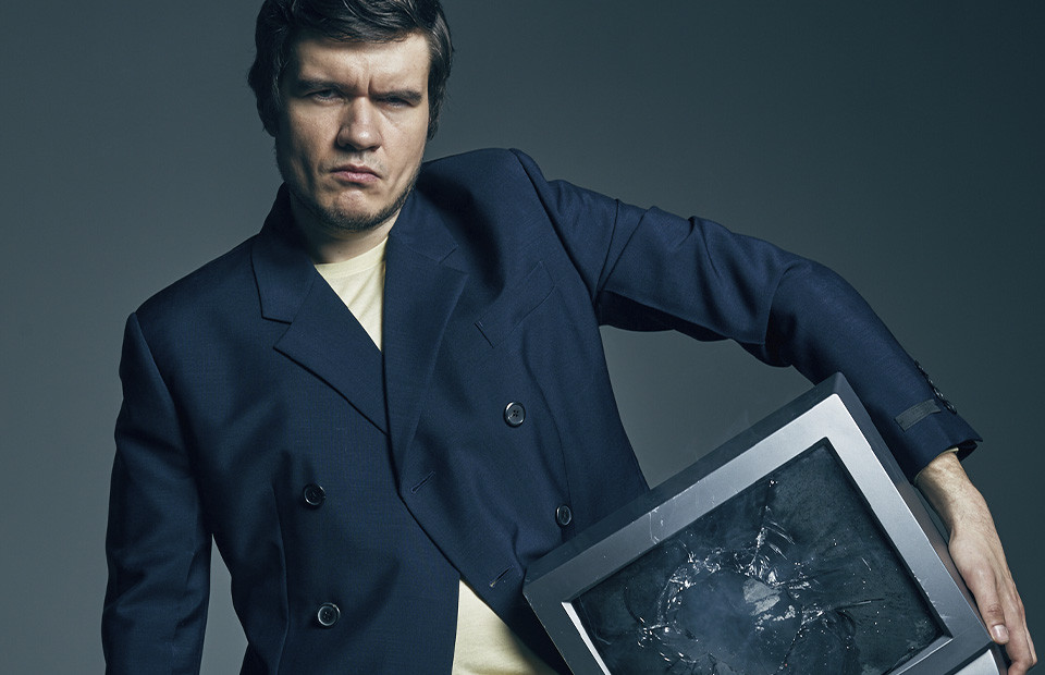 Sony использовала отзыв BadComedian для промо «Хэппи-энда». Блогер разрешения не давал - изображение обложка