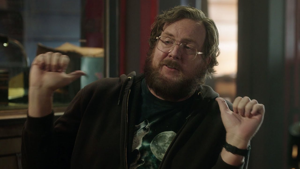 Обложка: кадр из сериала «Миротворец»