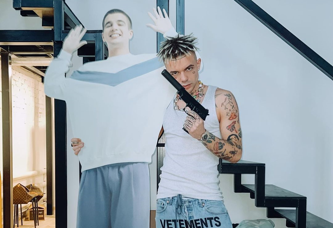 СМИ сообщили о намерении Элджея сменить гражданство после дела о пропаганде наркотиков - изображение обложка