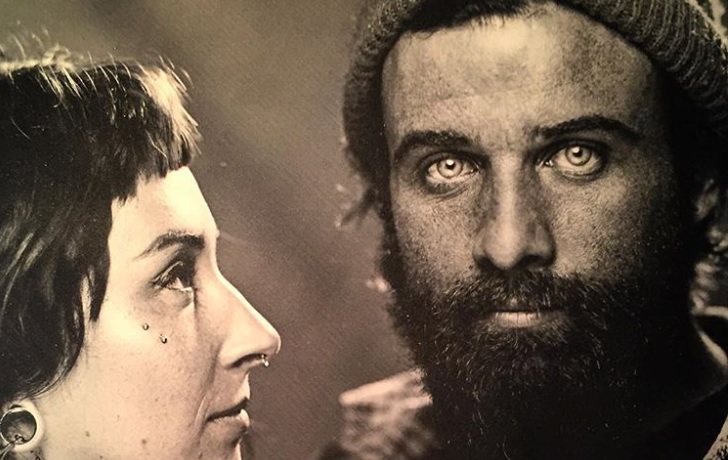 20 фотопортретов современности, сделанных на камеру XIX века - изображение обложка