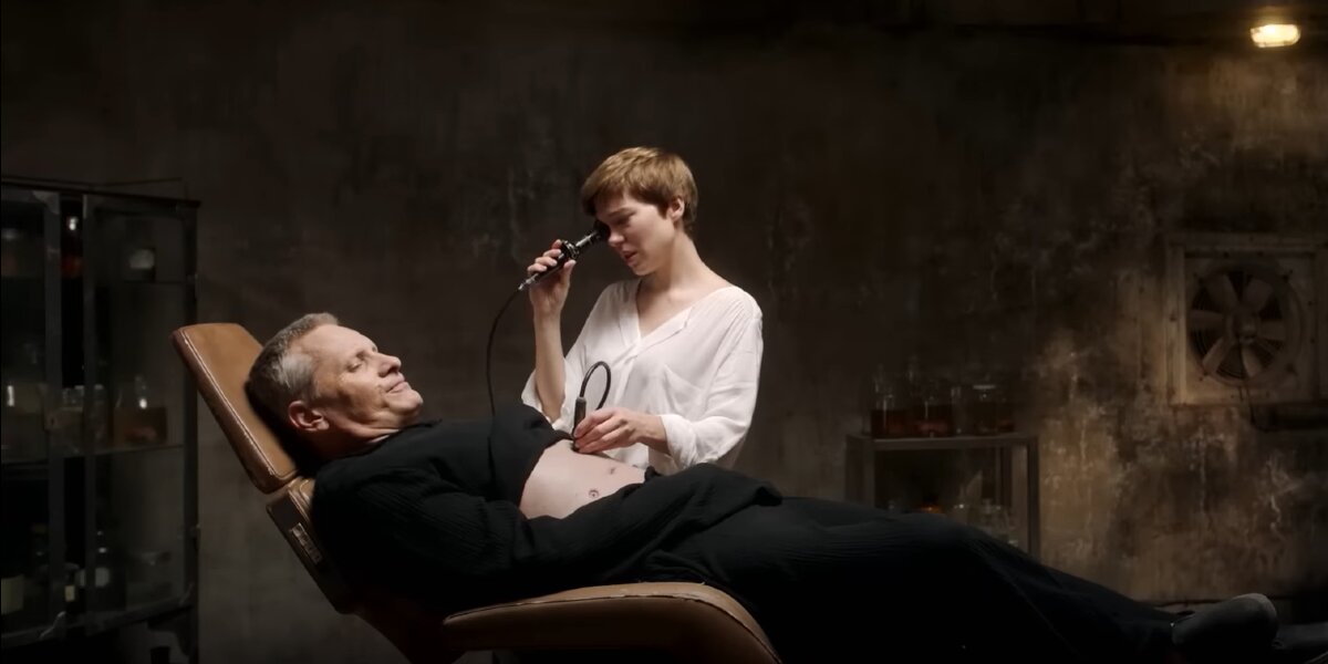 Обложка: кадр из фильма «Преступления будущего»