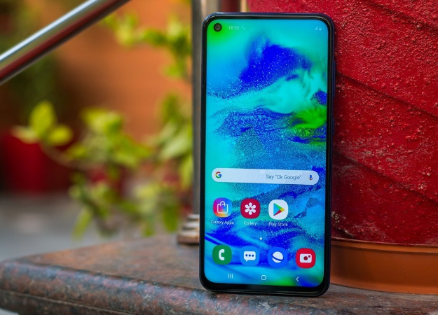 Samsung Galaxy M40: представлен новый среднебюджетный смартфон без 3,5-мм аудиоразъема - изображение обложка