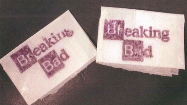 Двоих ньюйоркцев обвинили в продаже героина с логотипом Breaking Bad