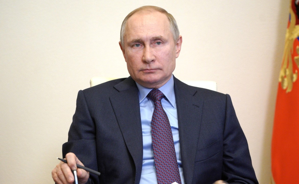 Владимир Путин раскритиковал моду на «оголтелых энкавэдэшников» в кино - изображение обложка