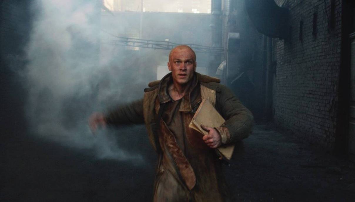 «Капитан Волконогов бежал» с Борисовым стал фильмом года на премии «Золотой единорог» - изображение обложка