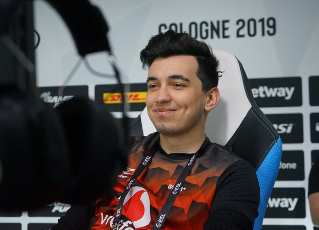 Снайпер mousesports по CS:GO оформил крутой «эйс» против второй команды планеты - изображение обложка