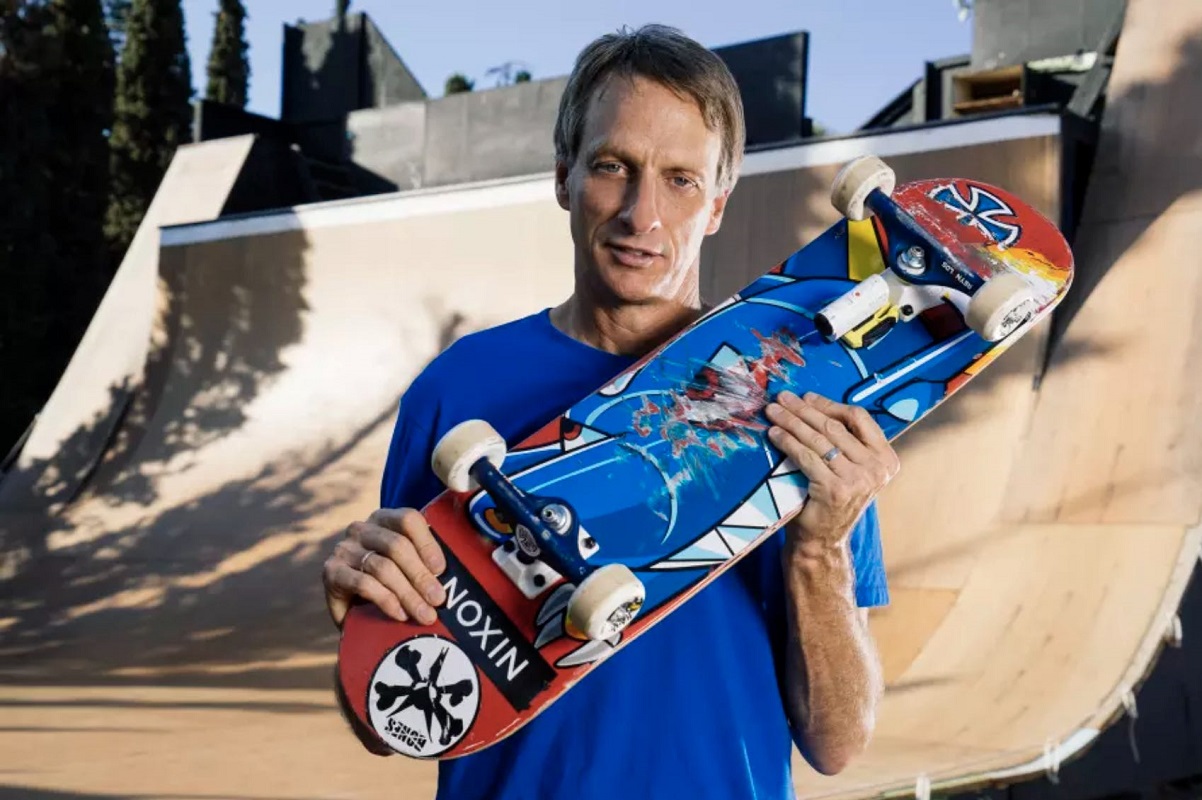 Тони Хоук сыграл за самого себя в Tony Hawk Pro Skater. Круг замкнулся - изображение обложка