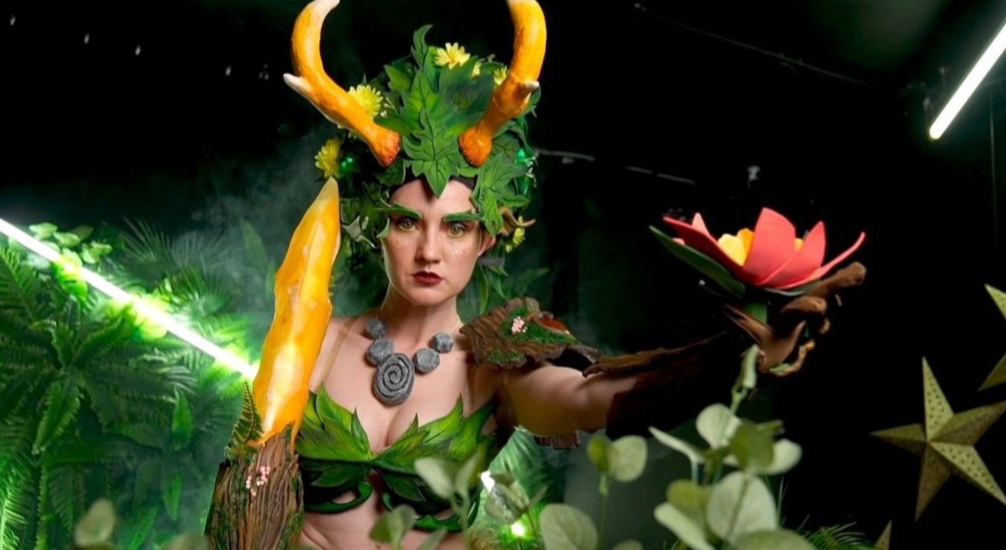 На Comic Con Russia показали косплеи на персонажей из Overwatch, «Ведьмака» и других - изображение обложка