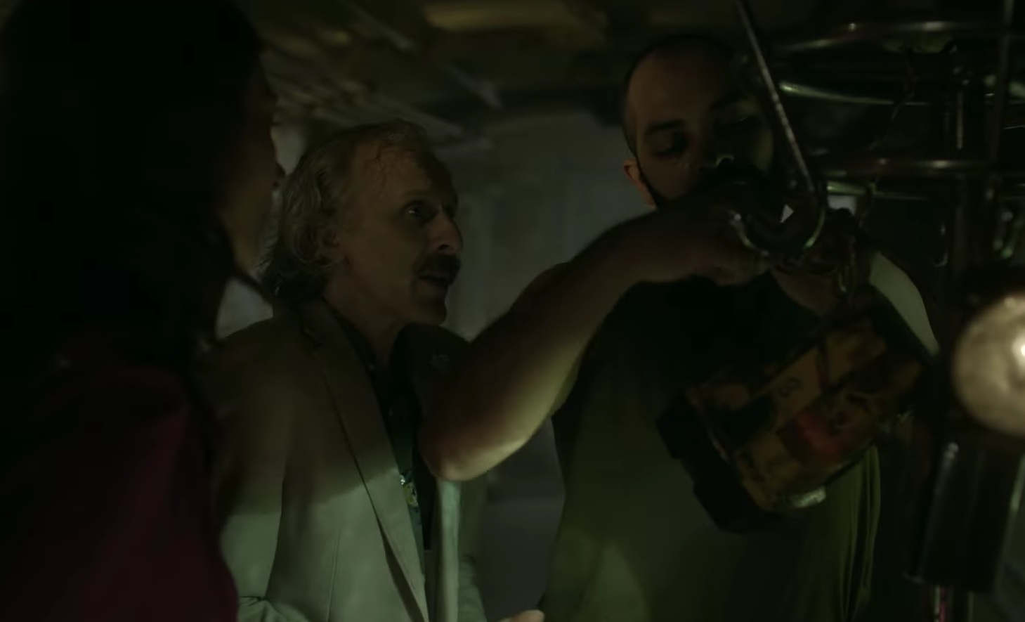 «Выжить любой ценой»: Netflix показал трейлер 2 сезона сериала «В ночь» - изображение обложка