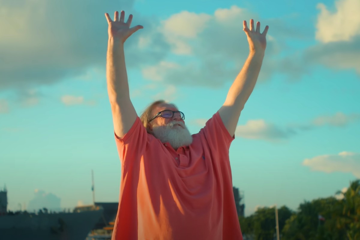 Обложка: кадр из ролика Mega64