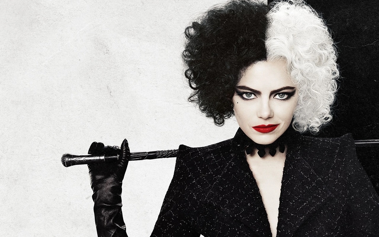 Обложка: Эмма Стоун в образе Круэллы Де Вилль