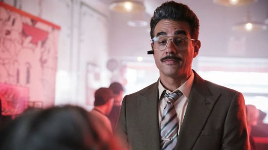 Все пасхалки из 1 эпизода 3 сезона «Мистера Робота» - изображение обложка