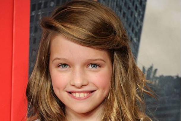 Дочки Миллы Йовович перепели песню про Антошку и картошку - изображение обложка