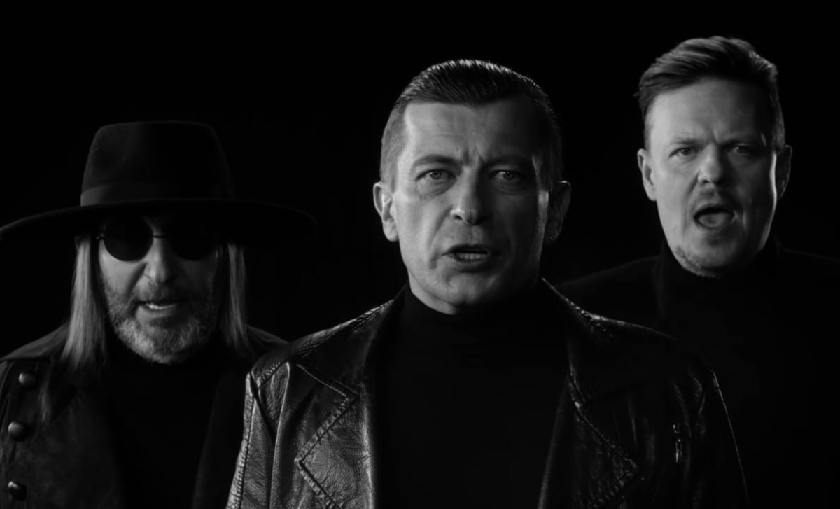 Обложка: ​«Би-2» — «Я никому не верю»