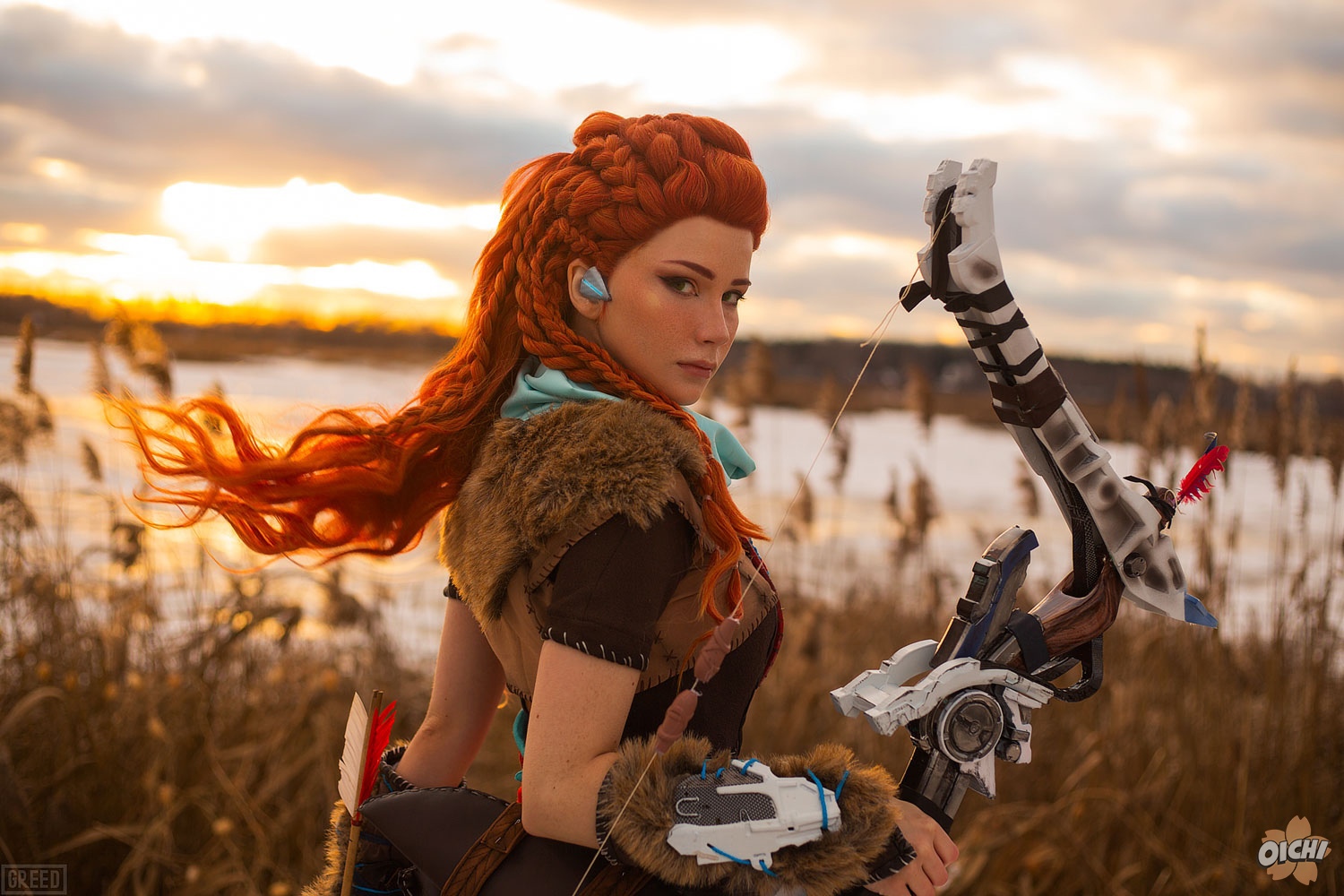 Россиянка показала косплей на Элой из Horizon Zero Dawn с горячим фото в бикини - изображение обложка