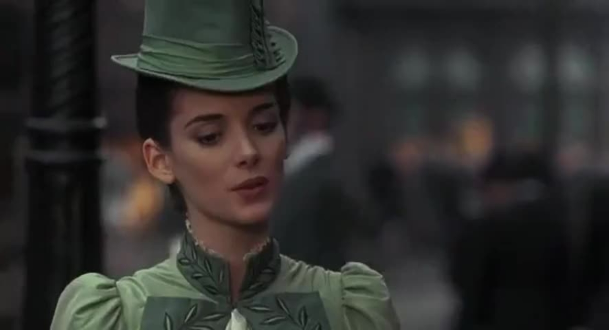 Обложка: кадр из фильма «Дракула»