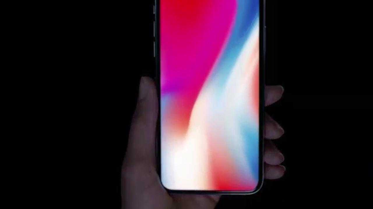 Появились обои, которые убирают главный недостаток iPhone X - изображение обложка