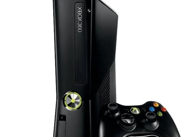 Microsoft сворачивает производство Xbox 360 - изображение обложка