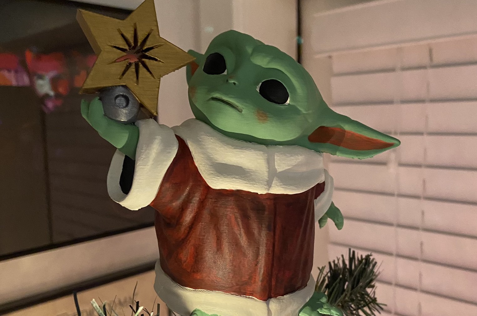 «Малыш Йода» из «Мандалорца» стал популярной новогодней игрушкой фанатов «Звездных войн» - изображение обложка