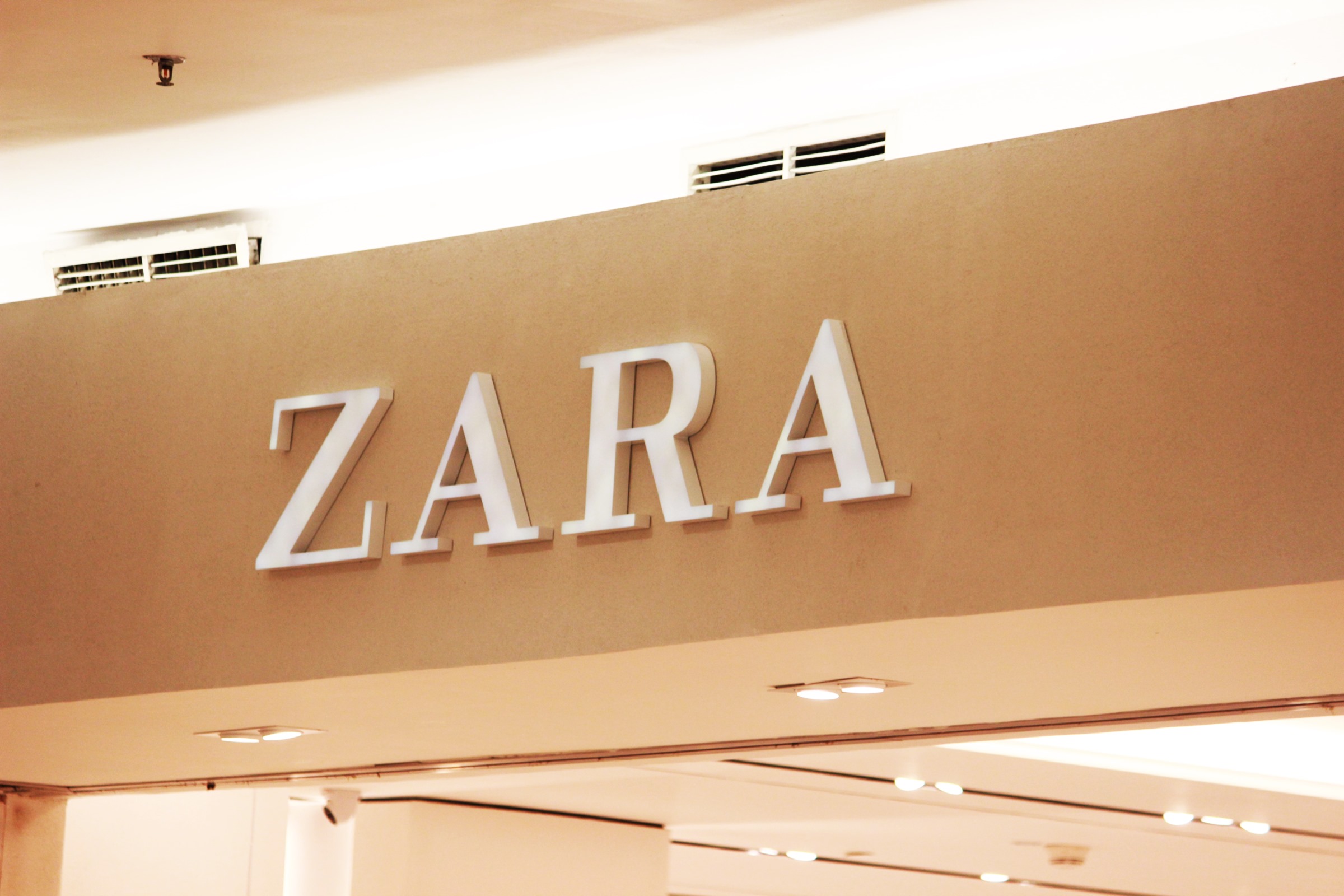 Zara прокомментировала информацию о возвращении магазинов в Россию к 1 мая