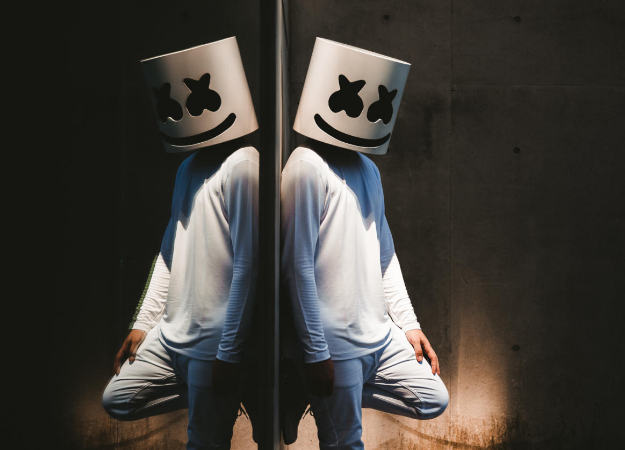 Один из лучших диджеев мира Marshmello провел виртуальный концерт в Fortnite