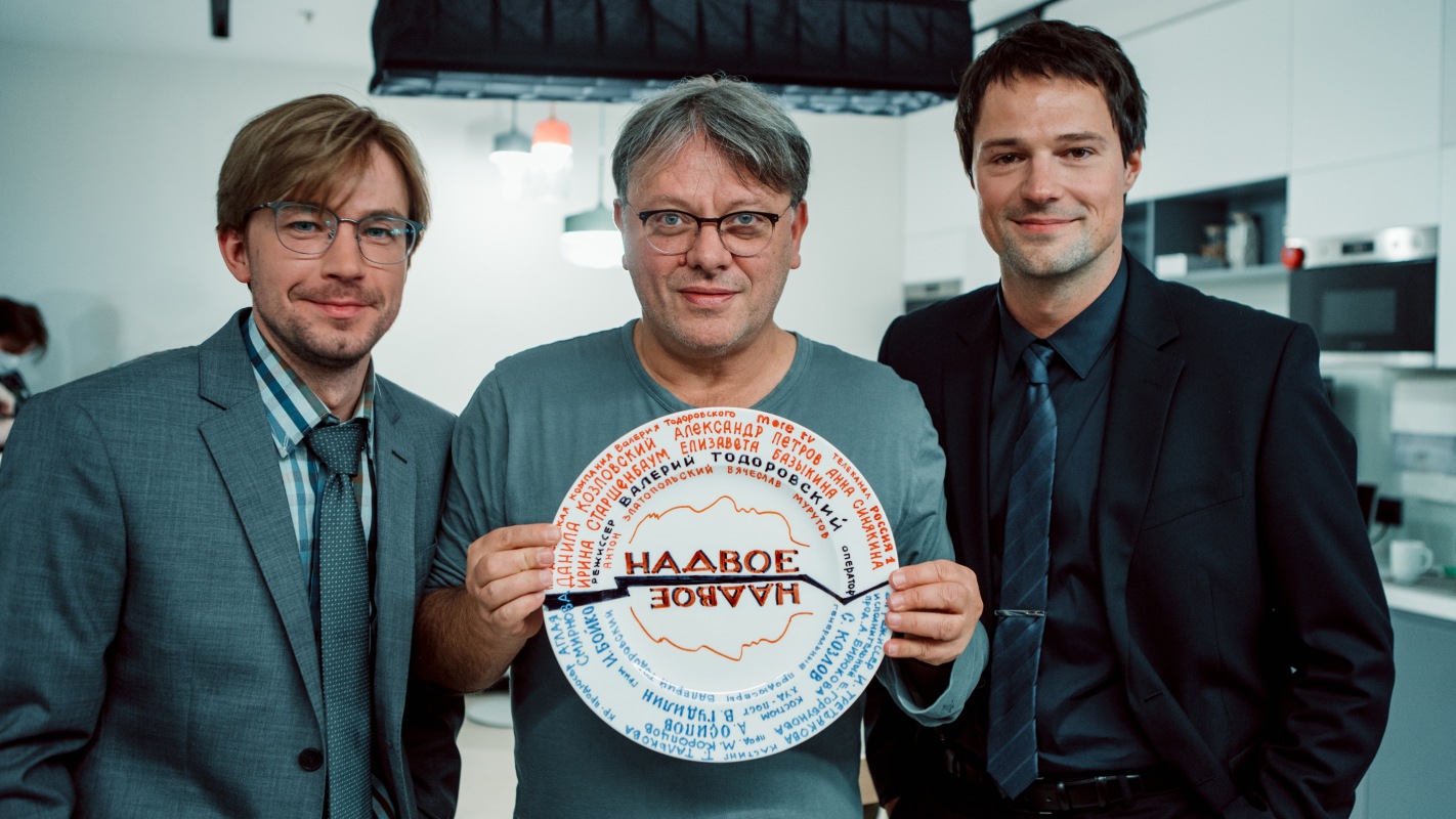 Александр Петров и Данила Козловский впервые сыграют вместе в сериале «Надвое» - изображение обложка