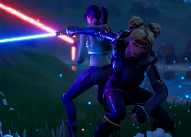 Игроки в Fortnite сбрасывают лут, чтобы сразиться на световых мечах - изображение обложка
