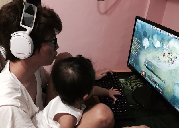 Назвал дочь в честь героя из Dota 2. Отец-киберспортсмен - изображение обложка