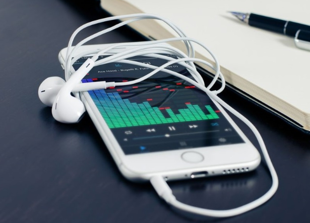 СМИ: «Сбербанк» создаст свой музыкальный сервис - изображение обложка