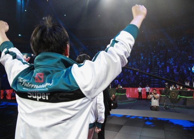 Какие-то роботы на китайцах. Чем запомнился третий день плей-офф TI7 - изображение обложка