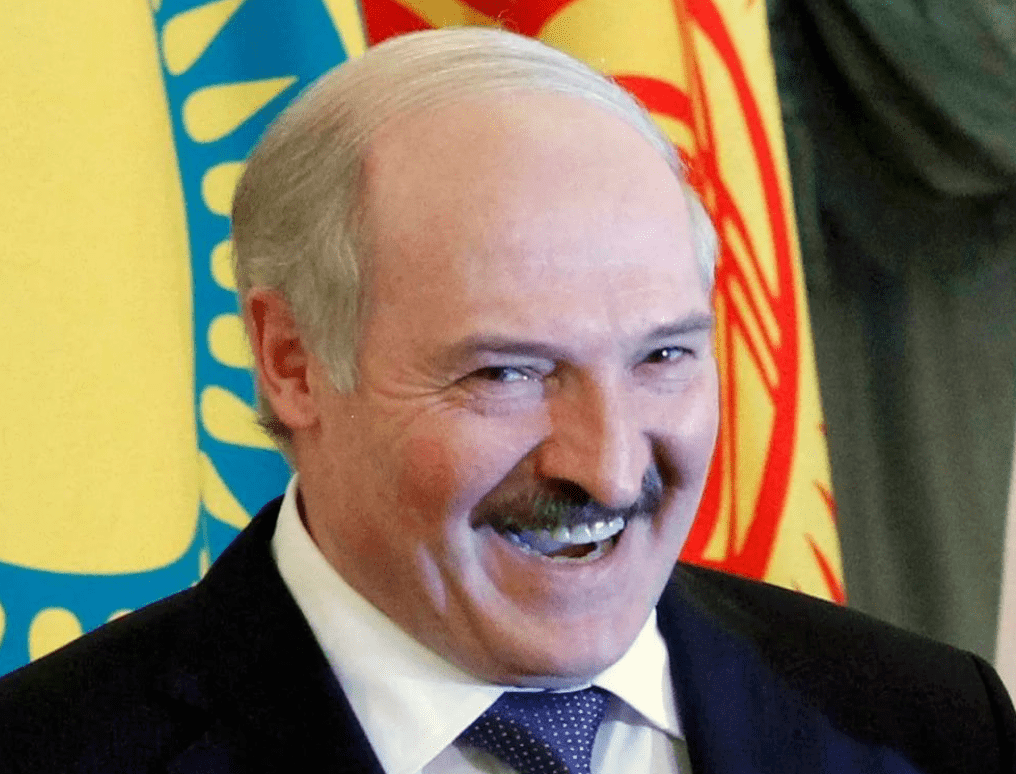 Лукашенко под бит «Кровостока» и «рука запада». Протесты в Беларуси в шутках и мемах - изображение обложка