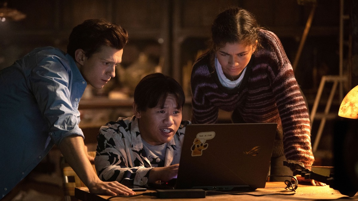 Обложка: Кадр из фильма «Человек-паук: Нет пути домой»