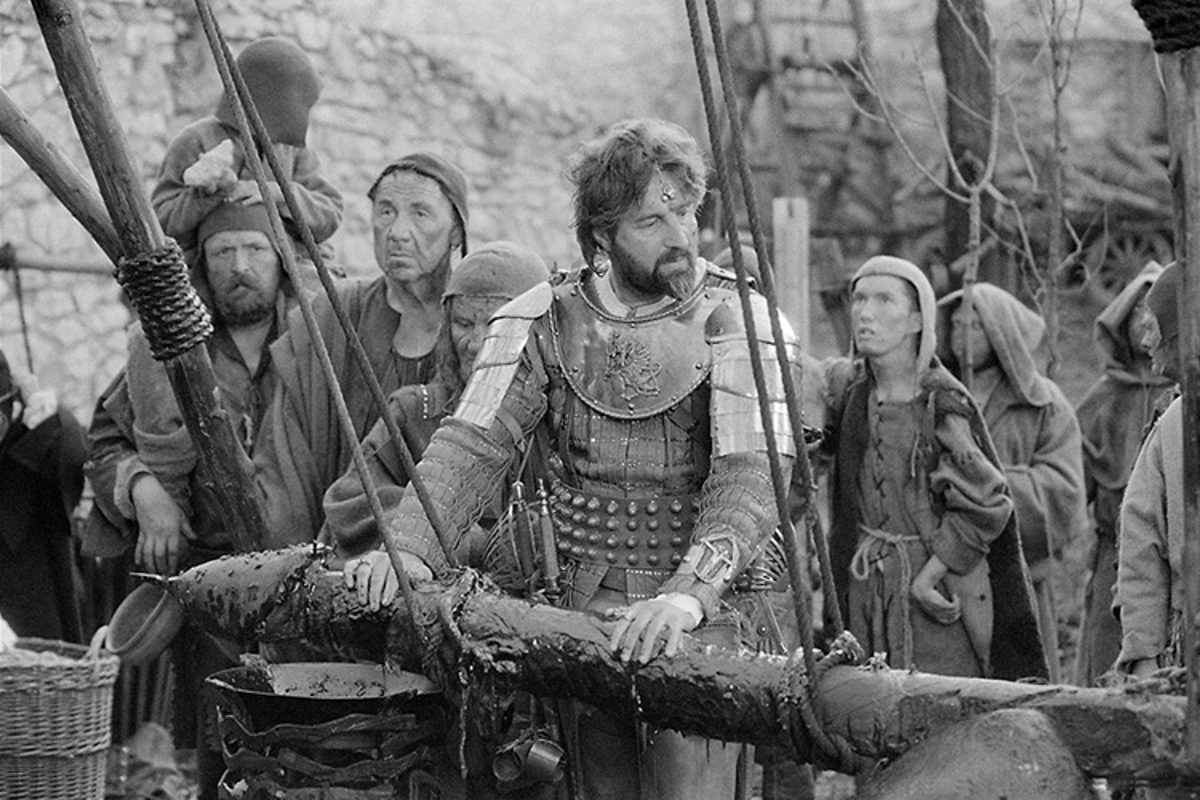 IVI и создатели «Ворониных» снимут сериал по повести «Трудно быть богом» Стругацких